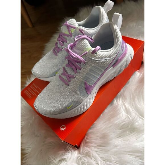 Nike Wmns React Infinity Run FK 3 White Purple Size 7.5 Women Running DZ3016-100 - Picture 2 of 6